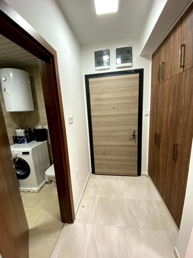 Skopje Brand New Apartment Exterior photo